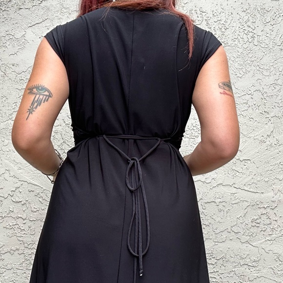 Vintage Little Black Dress with Tie Waist - Picture 3 of 10